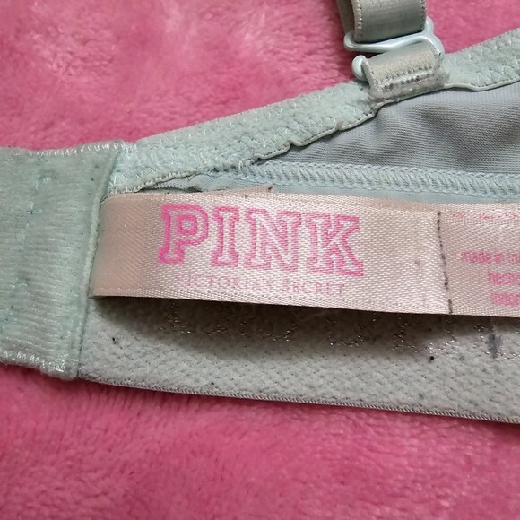 3 pairs of 32DD bras (2 VS & 1 PINK) - Picture 8 of 11